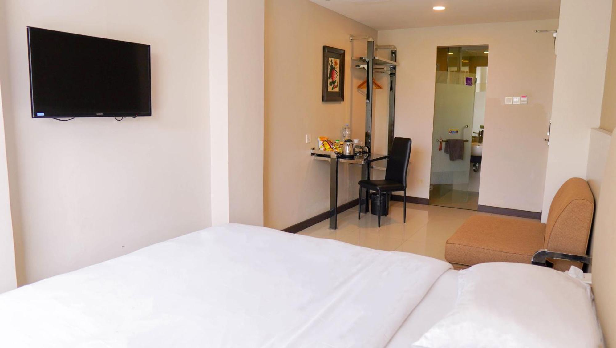 Verse Lite Hotel Gajah Mada Jakarta Room photo